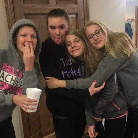 Meet your Posher, Olivia - Picture 1 of 1